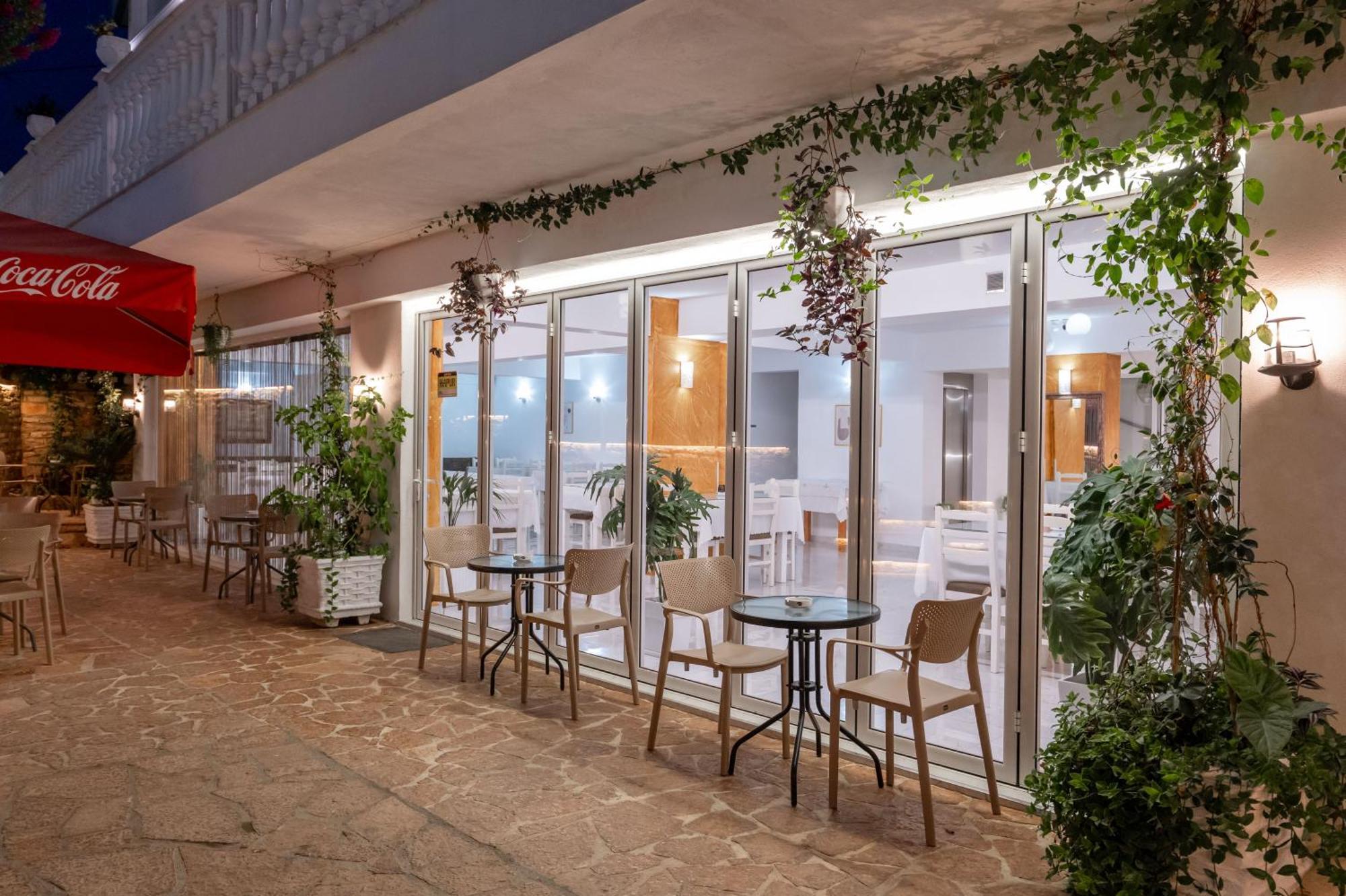 Hotel Elite Саранде Екстериор снимка