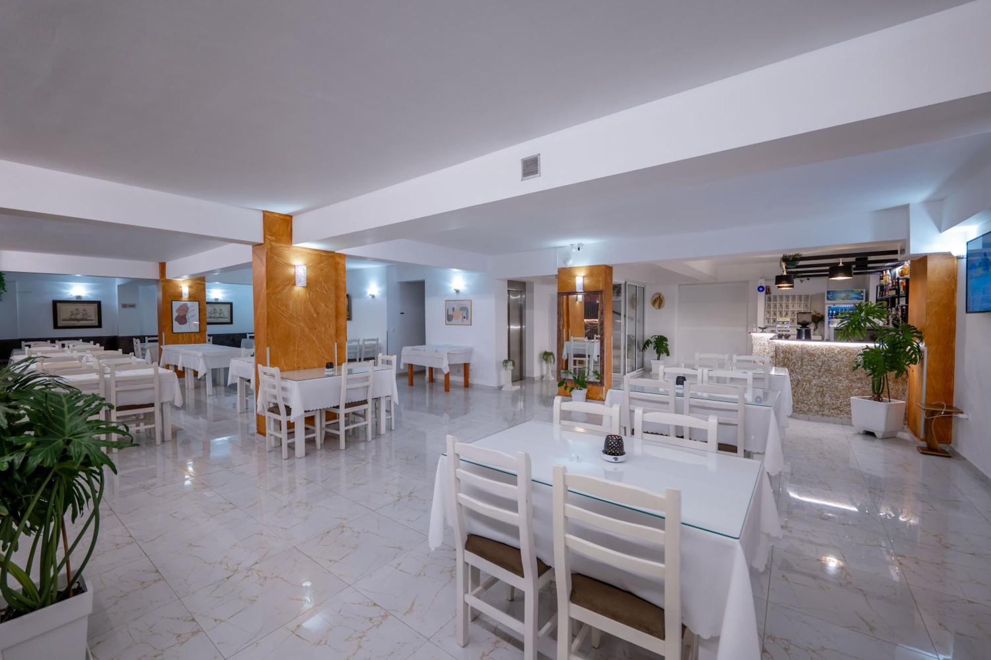 Hotel Elite Саранде Екстериор снимка